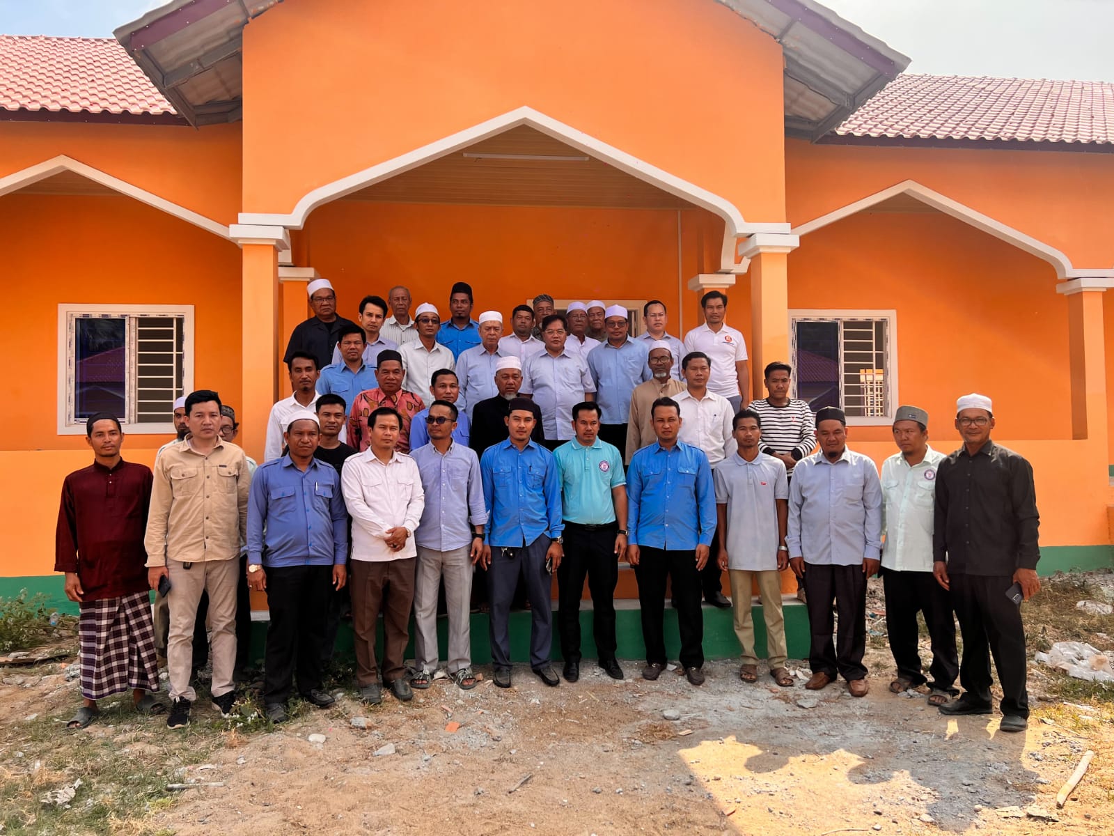 Senior Minister of Islamic Affairs in Cambodia Visits Al-Rahma Institute in Cambodia